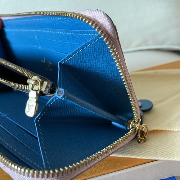 LOUIS VUITTON CLEMENCE WALLET BLOOMING FLOWER - Picture 9 of 16